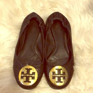Signature Black and Gold Tory Burch Flats